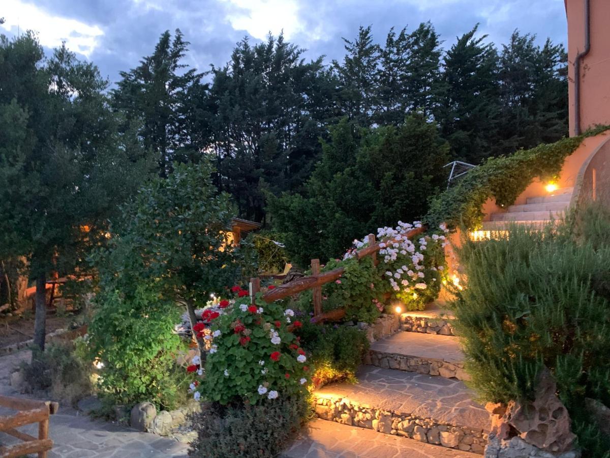 Hotel Miramonti Seulo Turismo Rurale ภายนอก รูปภาพ